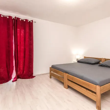 7 Bedroom Awesome In * Polača