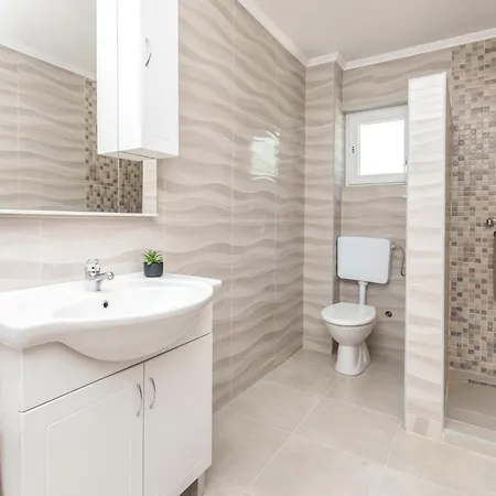 7 Bedroom Awesome In * Polaca