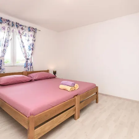 7 Bedroom Awesome In Polaca