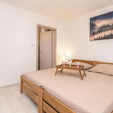 7 Bedroom Awesome In Ferienhaus *