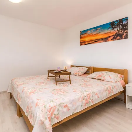 펜션 7 Bedroom Awesome In *