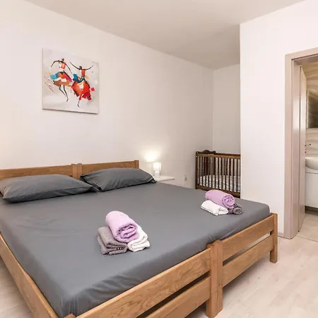 7 Bedroom Awesome In Polaca