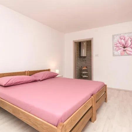 7 Bedroom Awesome In Дом отдыха