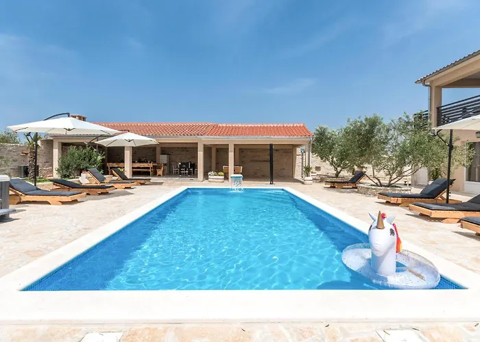 7 Bedroom Awesome In Polaca