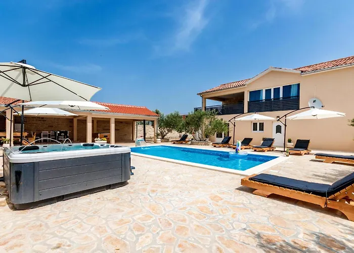 7 Bedroom Awesome In * Polaca