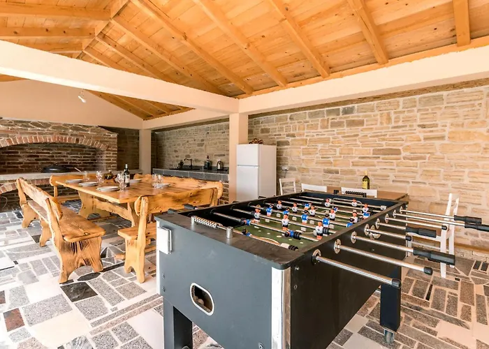 7 Bedroom Awesome In *