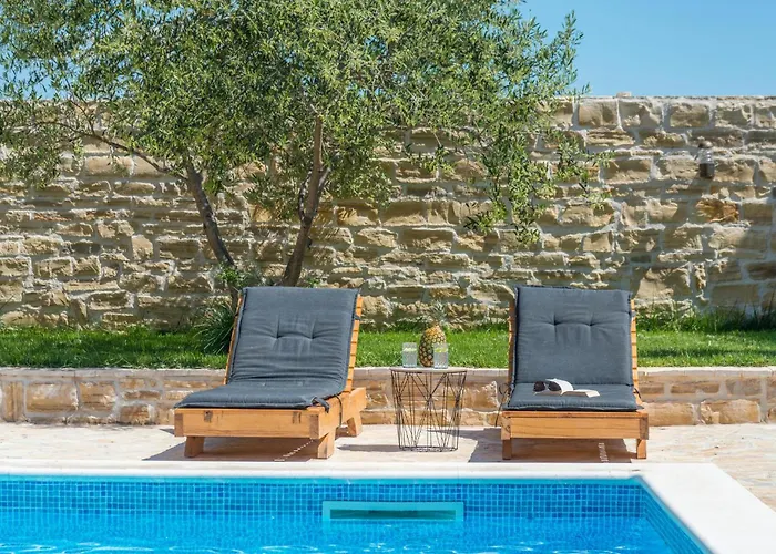 7 Bedroom Awesome In * Polaca