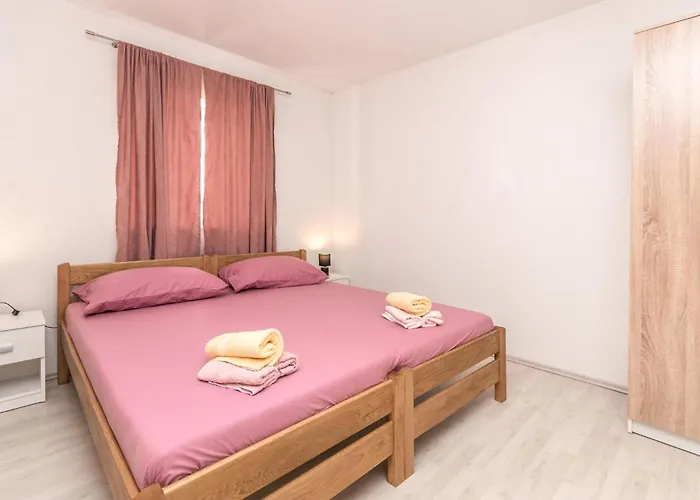 7 Bedroom Awesome In * Polaca